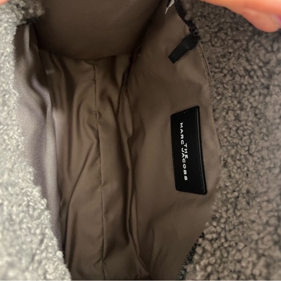 MARC JACOBS
Mini Traveler Faux-Fur Tote Crossbody Bag - Picture 9 of 13